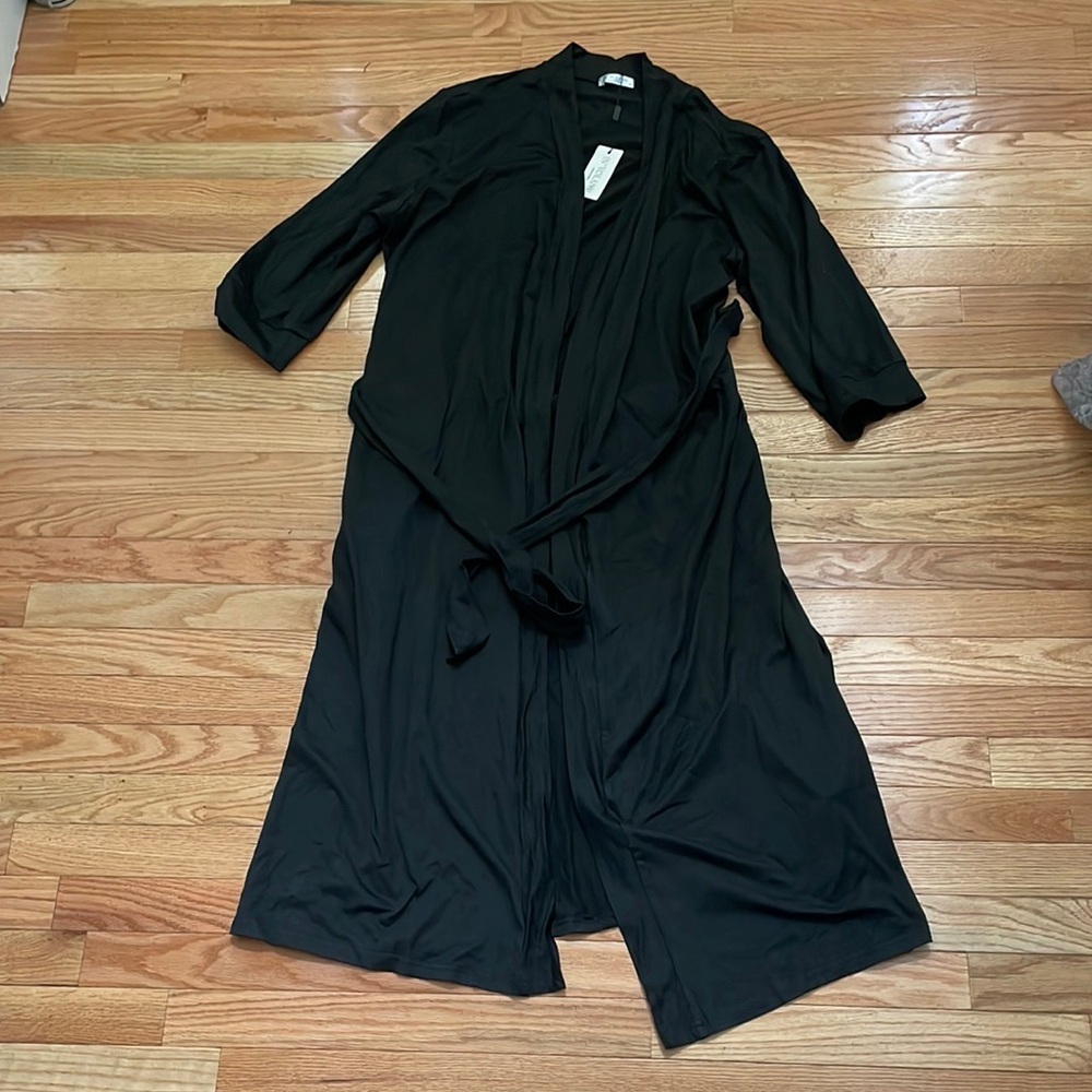 In'Voland Robe Womens 1X Black Long Sleeve Tie Front Long Length Minimalist NWT